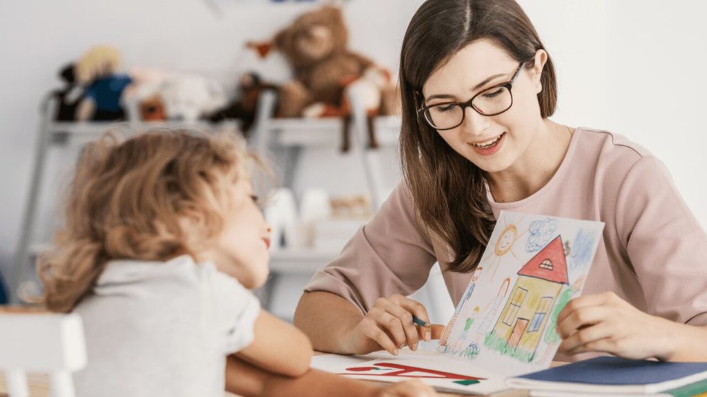 Terapia infantil como ponte para o bem-estar de crianças