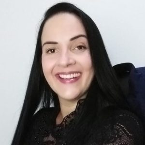 Psicóloga Josiane Francéia Arcari Pereira