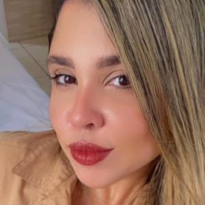 Psicóloga Jenifer de Paula de Almeida Menezes